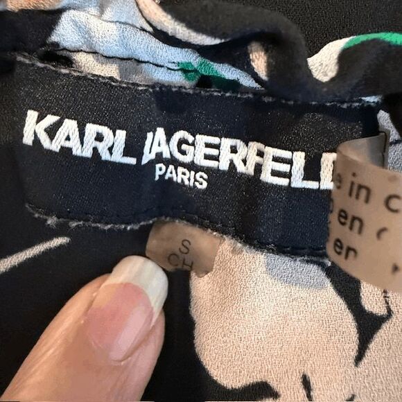 Karl Lagerfeld Paris Black Floral Button-Up Blouse Trumpet Sleeve Size Small - Picture 6 of 11